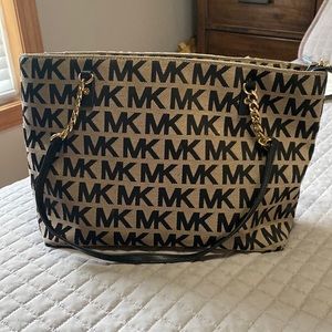 Michael Kors purse